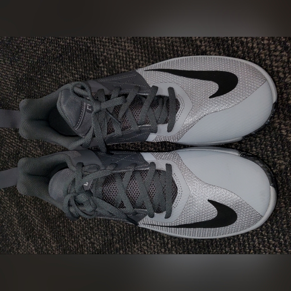 Nike Men's Fly By Low II Basketball Shoes - Picture 2 of 6